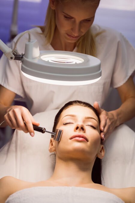Dernacos Facial