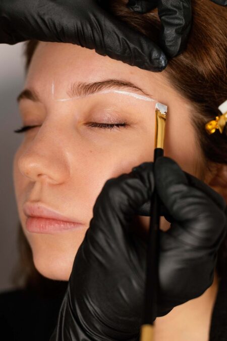 Eyebrow Tinting & Shaping